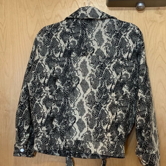 Zara Basic Jacquard Snakeskin Biker Moto Jacket - Picture 4 of 12